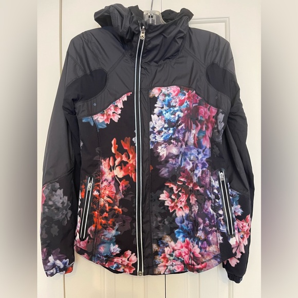 Lululemon Run Get Up And Glow black Jacket Spring Has Sprung Multi flower coat-6 - Picture 1 of 6